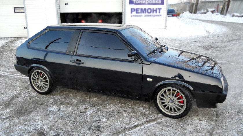 ВАЗ 2108 черная r16