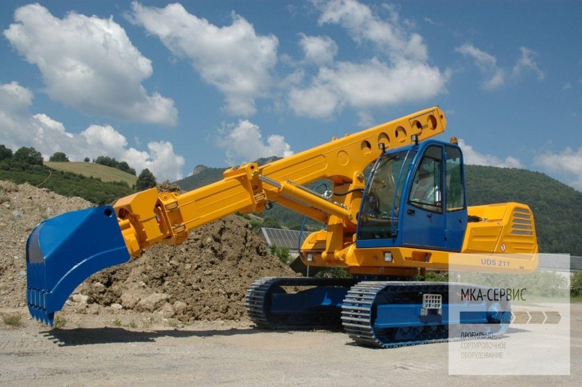 Экскаватор-планировщик UDS-232