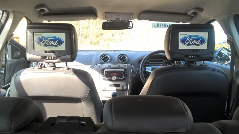 Подголовник монитор Форд фокус 2