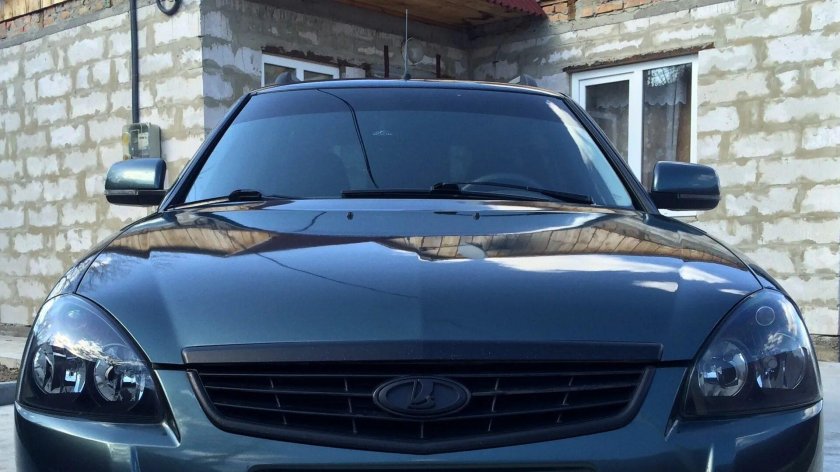 Приора кварц черные фары