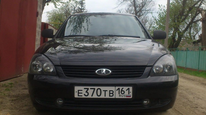 Черные фары Приора 2