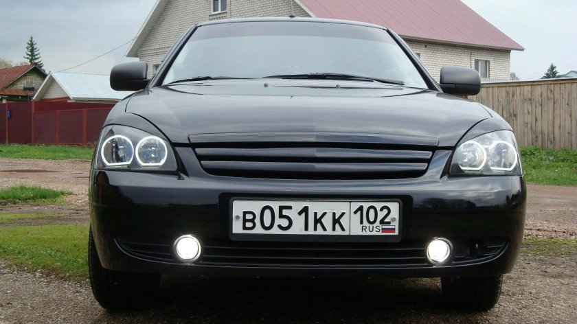 Лада Приора фары Блэк