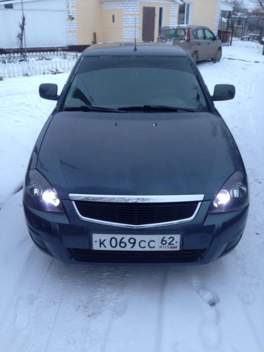 Приора кварц черные фары