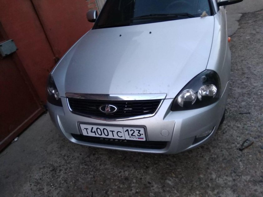 Приора 2 кварц затемненные фары