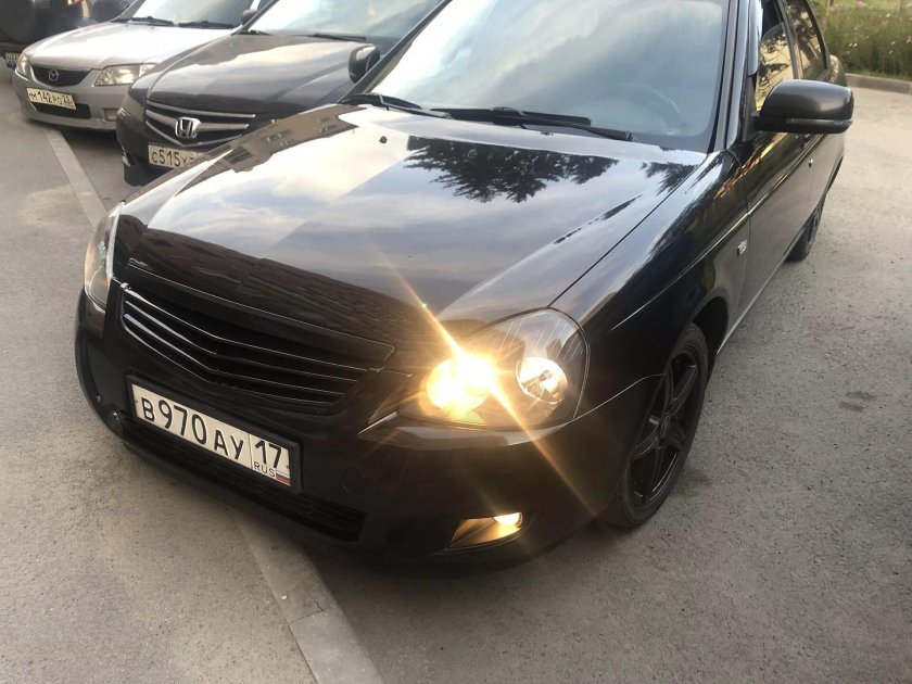 Лада Приора фары Блэк