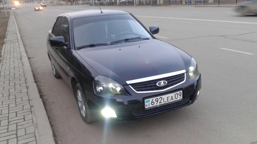 АМГ Приора фары хэтчбек черный