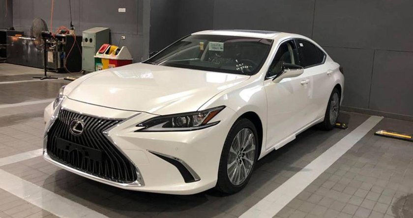 Lexus es 250 2019