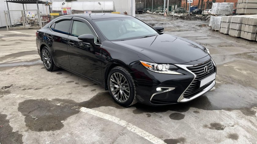 Лексус es 250 2017