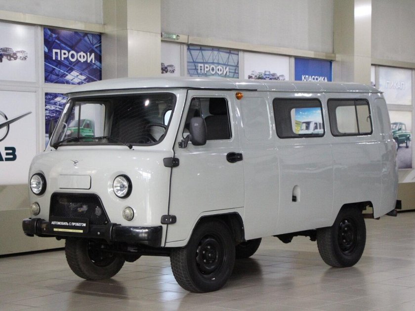 Автомобиль уаз буханка