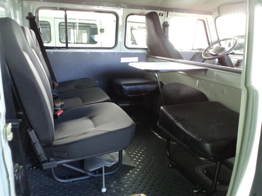 УАЗ «Буханка» Комби 3909