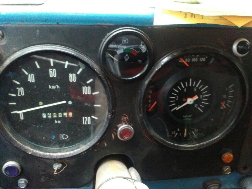 Приборная панель зил 131