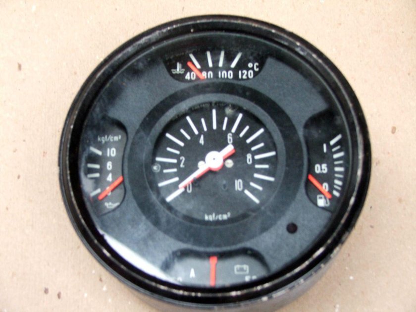 Комбинация приборов ЗИЛ 4331