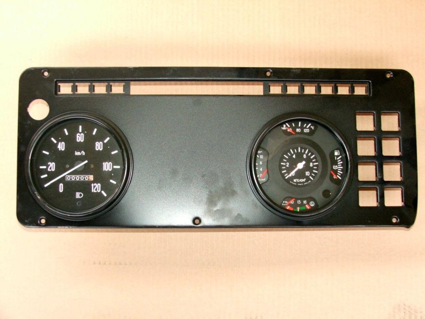 Панель приборов зил