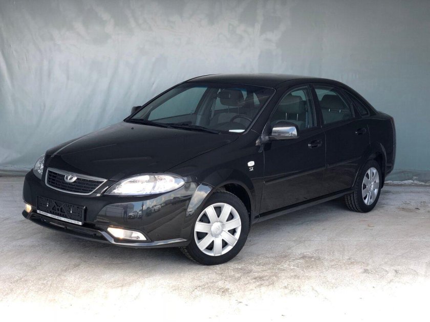 Daewoo Gentra черная