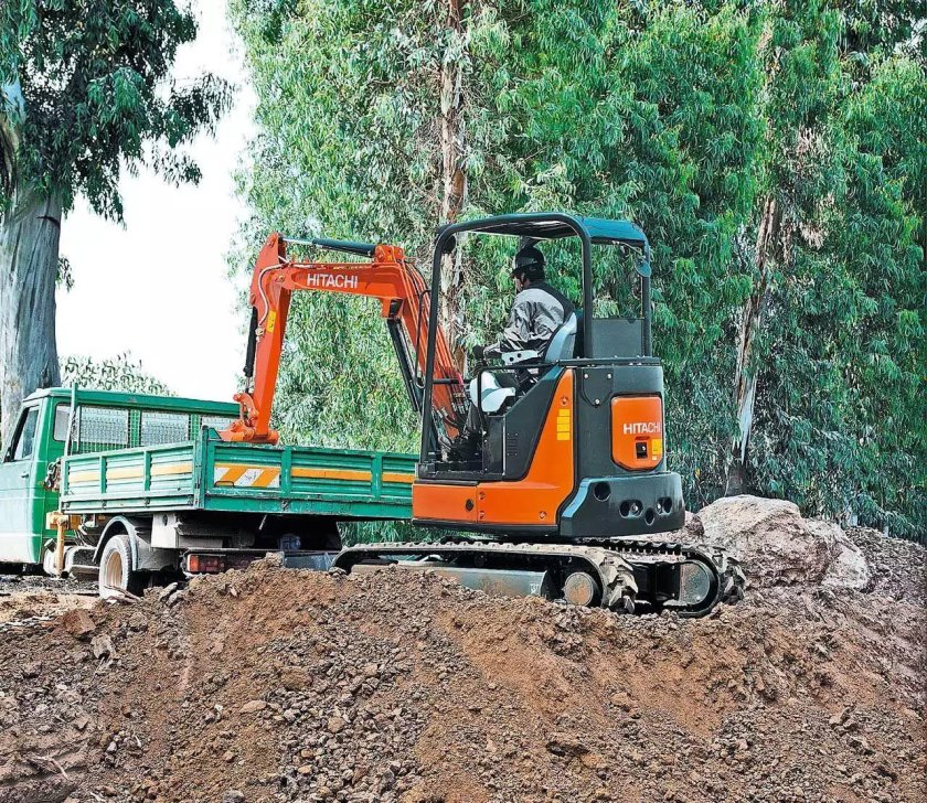 Мини экскаватор Хитачи 33u