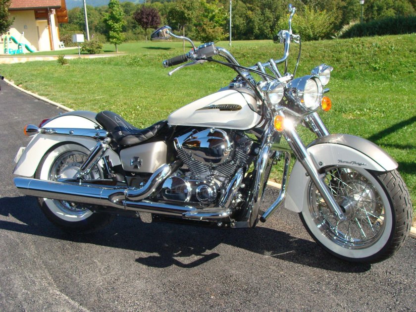 Хонда шадов 750