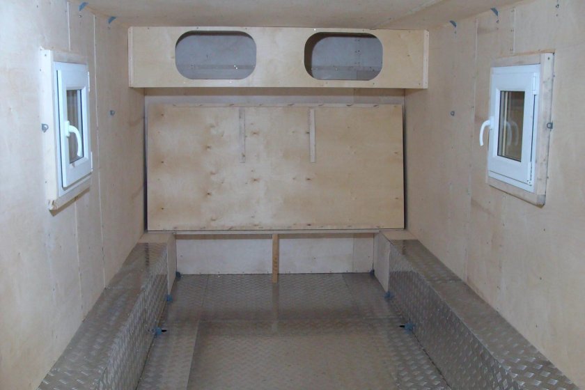 Прицеп кунг Сармат КП-4,