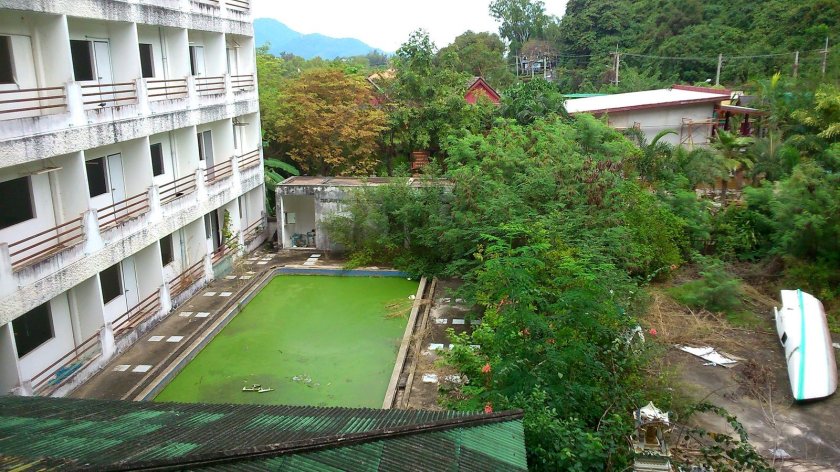 Заброшенный отель в Таиланде