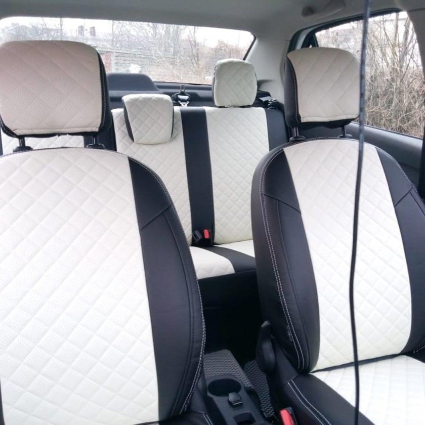 Чехлы Рено Логан 2 ромб белый