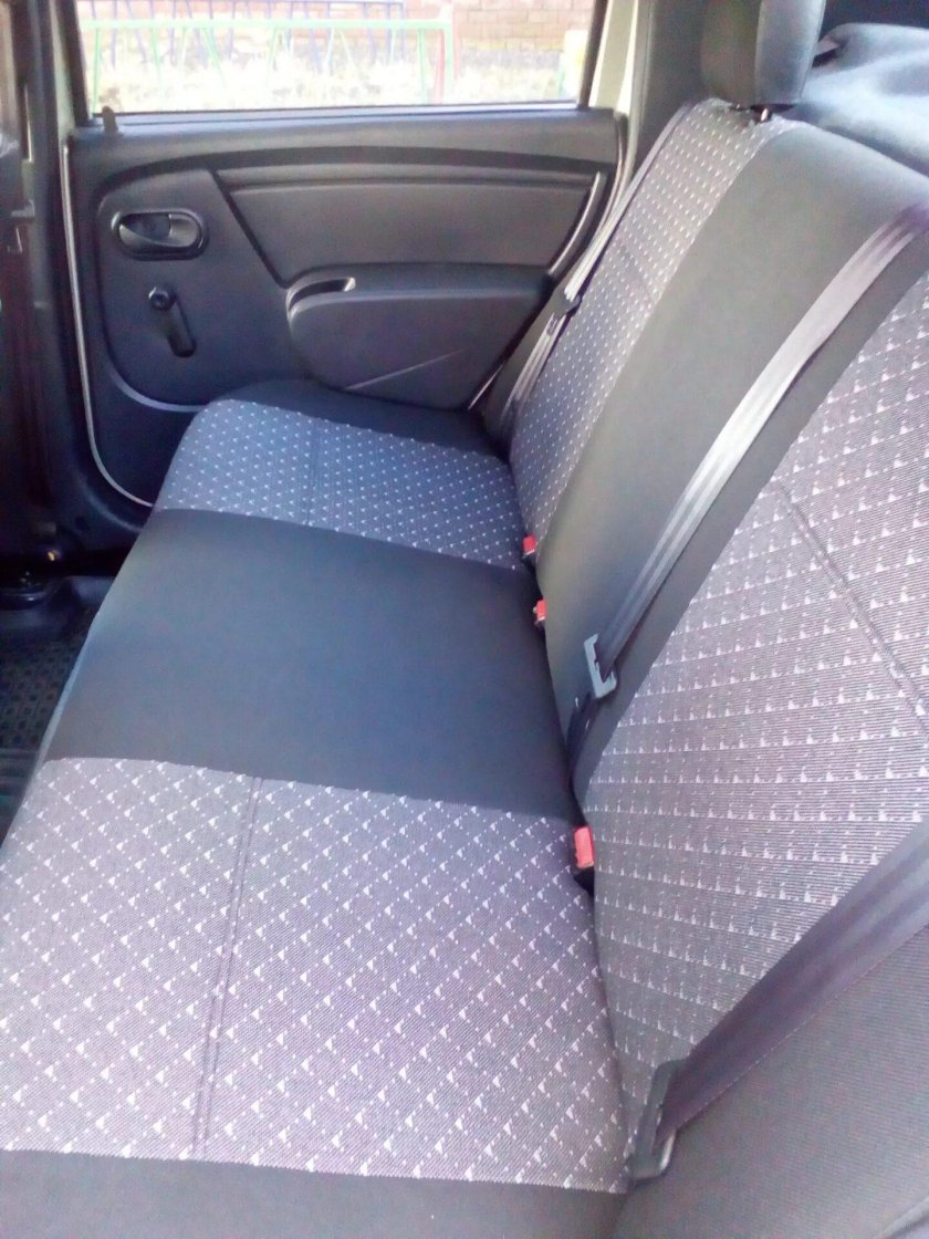 Чехлы на сиденья Рено Логан 1