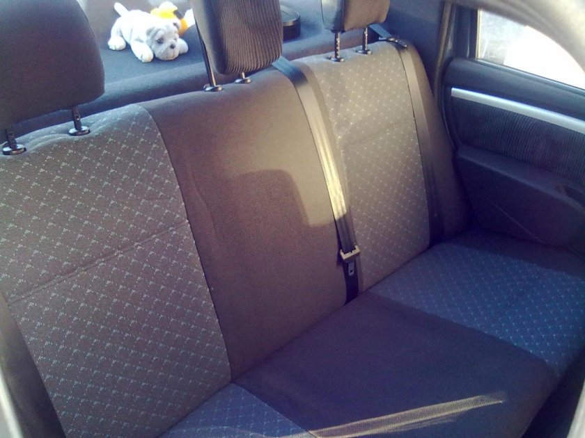 Чехлы на Рено Логан 2012