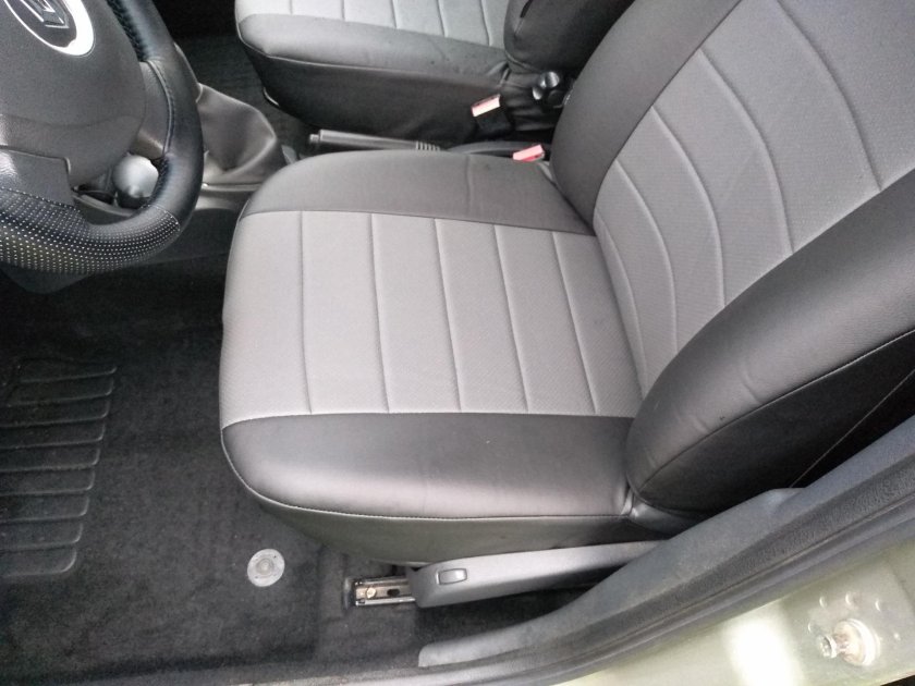 Купить передние чехлы на Рено Логан 1 поколения