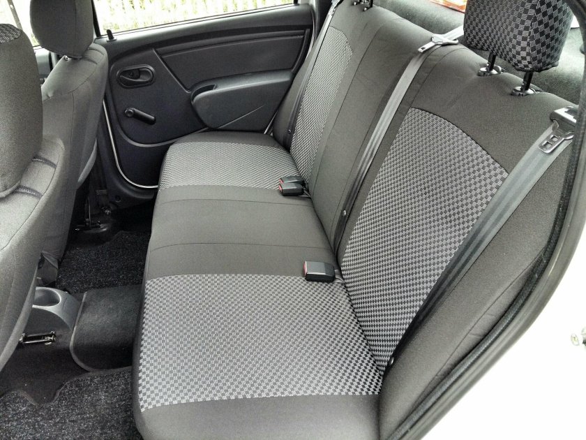 Чехлы на сиденья renault logan 1