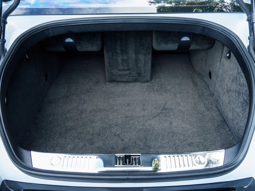 Бентли багажник