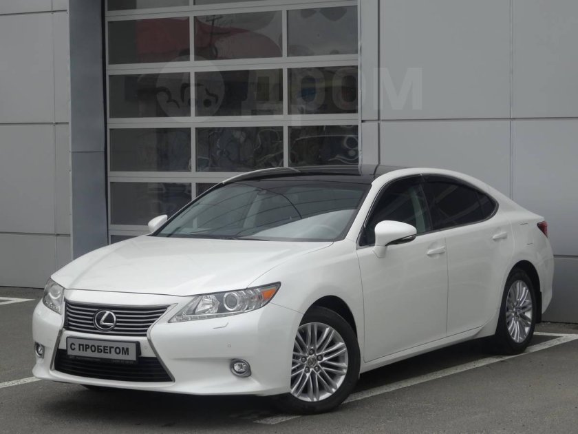Лексус ЕС 350 белый 2014