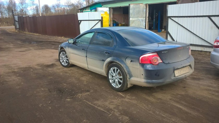 Chrysler sebring 2004 седан