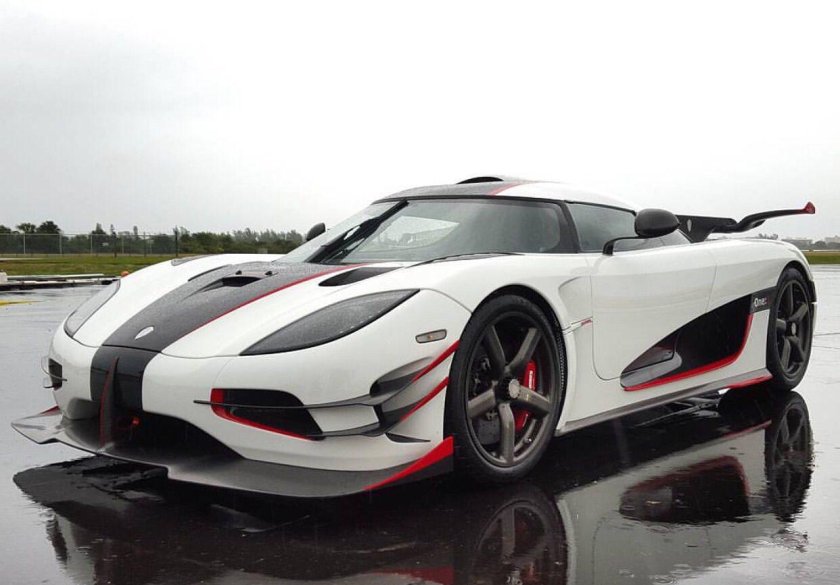 Koenigsegg one 1 White