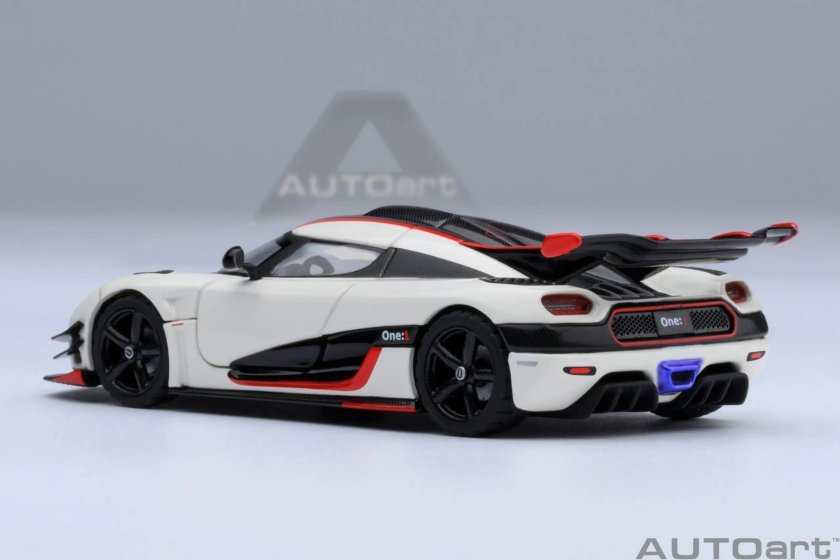 AUTOART Koenigsegg one
