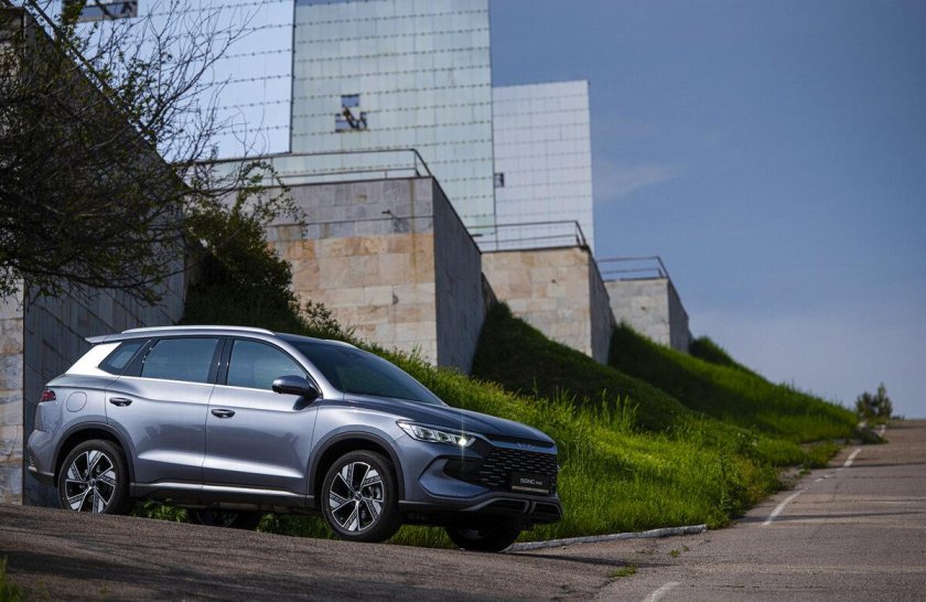 Кроссовер byd