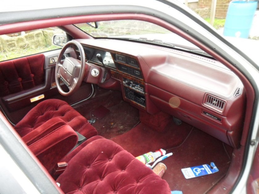 Chrysler le Baron 1990