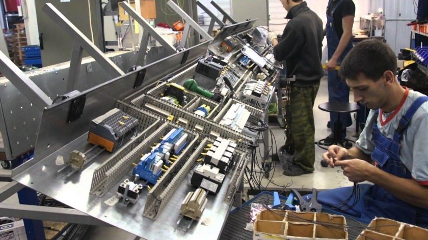 Сборщик оборудования