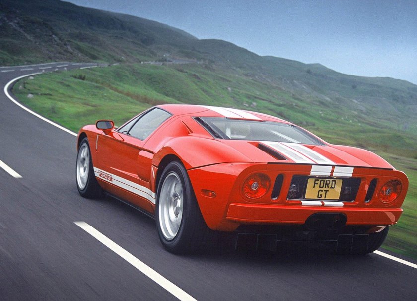 Ford gt 2004