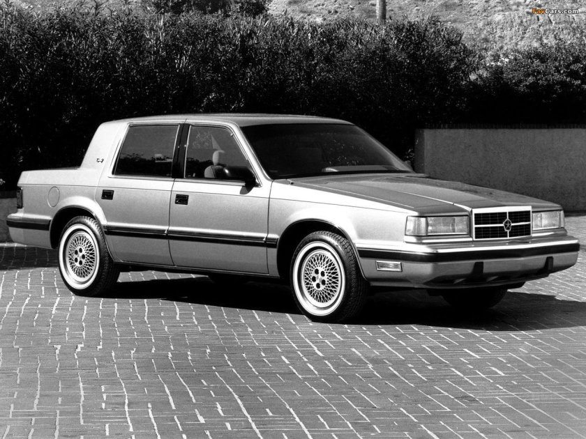 Dodge Dynasty 1988