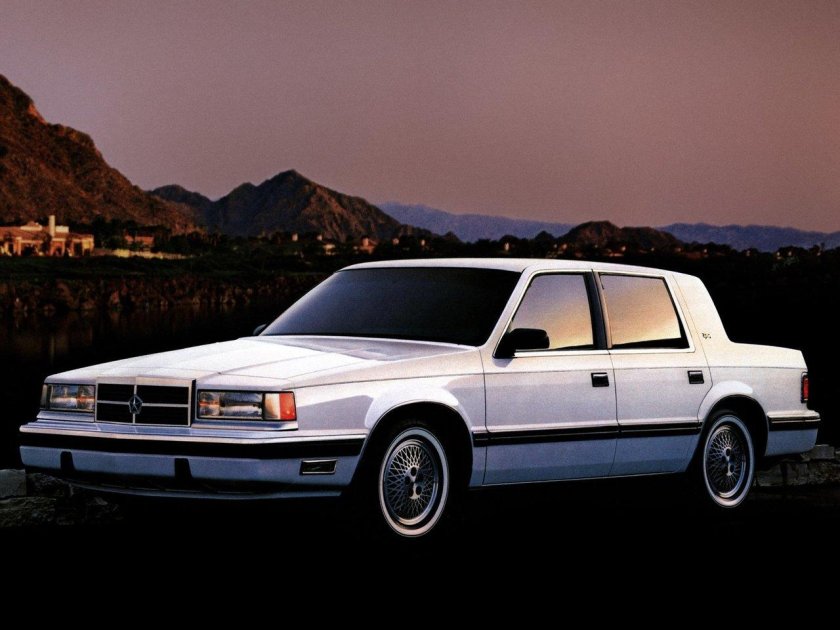 Dodge Dynasty 1988
