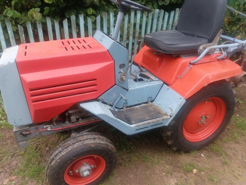 Советский минитрактор хтз т010