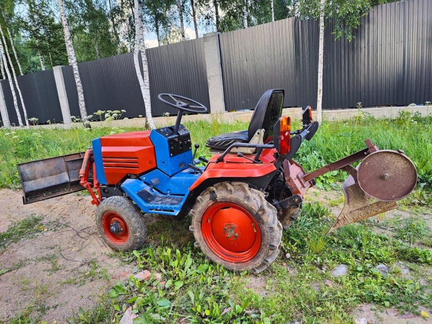 Минитрактор кмз 012