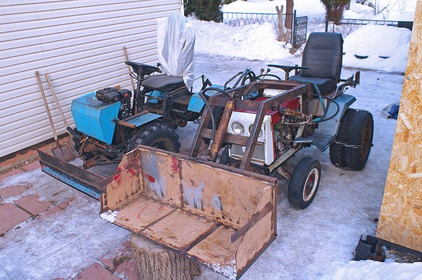 Минитрактор КМЗ-012