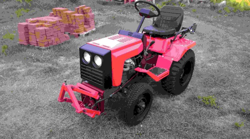 Трактор КМЗ 12