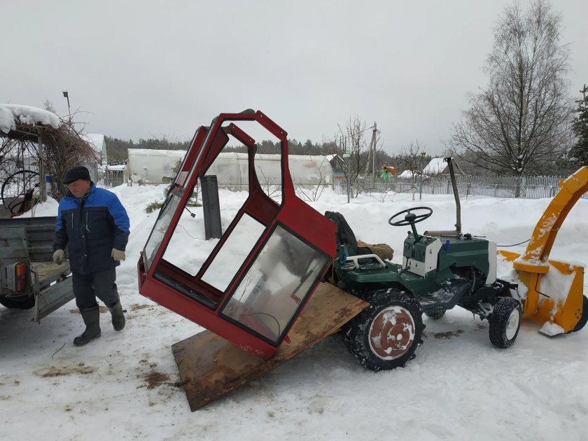 КМЗ-12 минитрактор