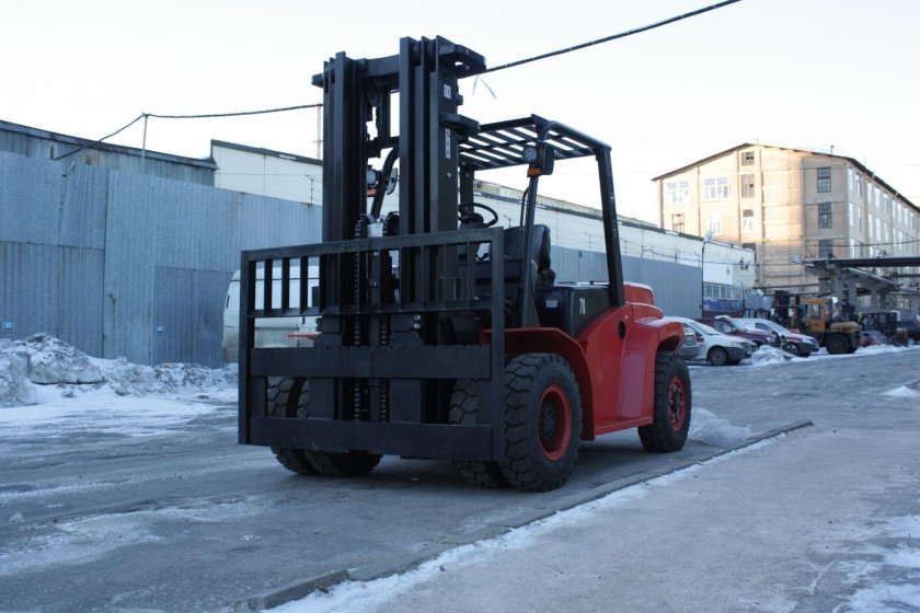 Дизельный вилочный погрузчик