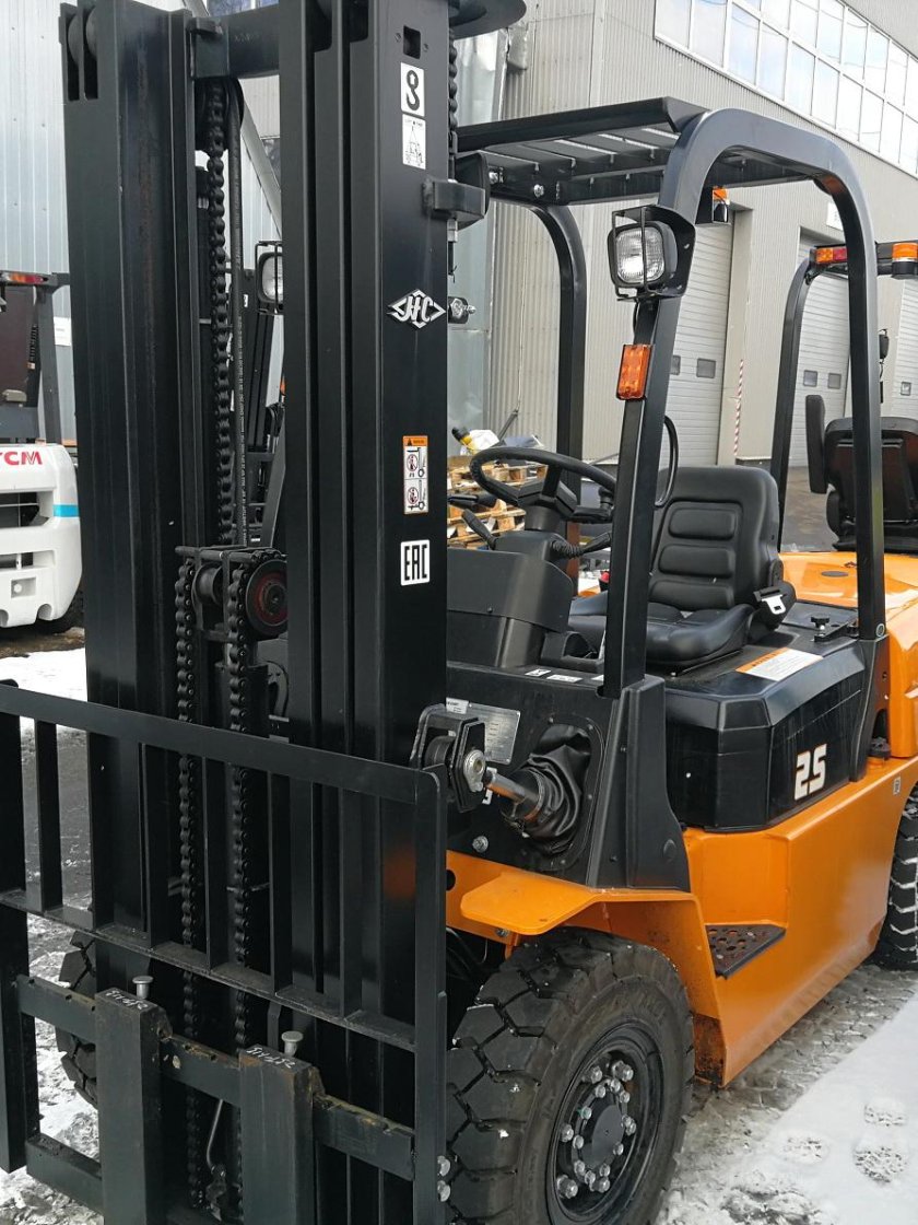 Дизельный погрузчик Hangcha cpcd25-ag2