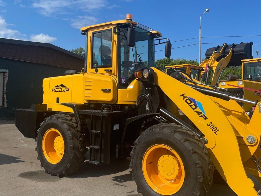 Фронтальный погрузчик, 2023