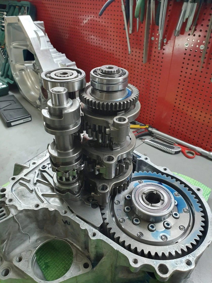 Секвентальная КПП Audi r8