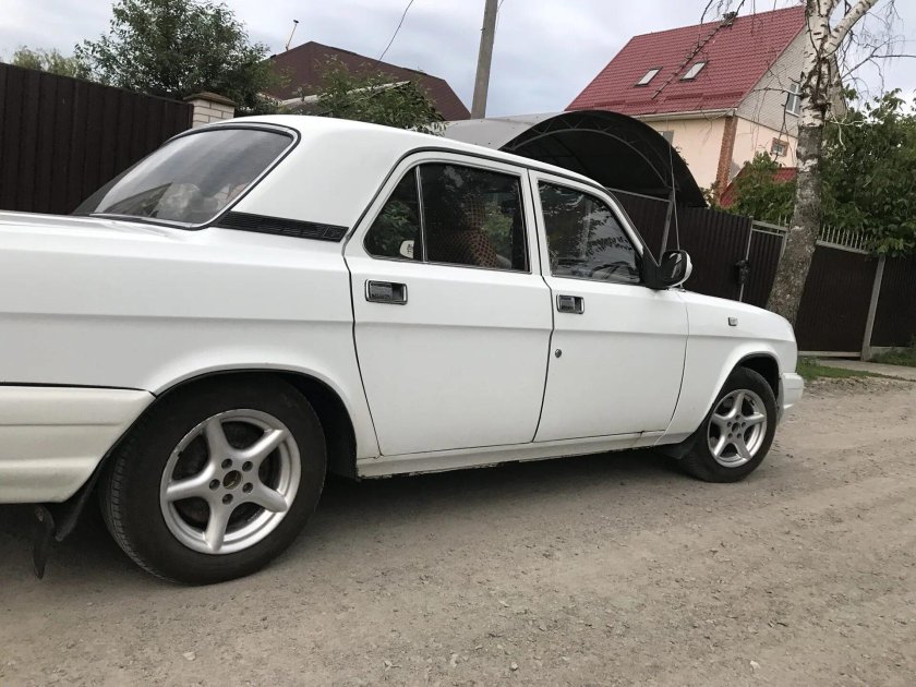 ГАЗ 3110 на дисках