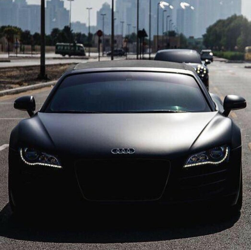 Ауди р8 черная матовая