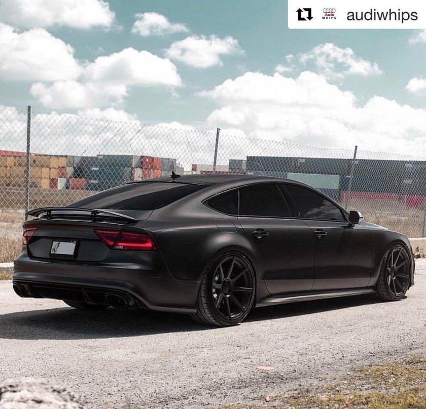 Audi rs7 черная